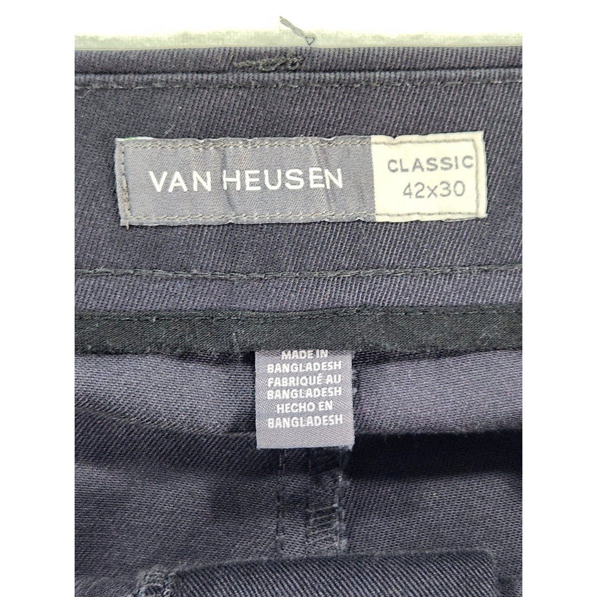Van Heusen Men's Pants 42x30 Black Classic Fit Flat Front Cotton Khaki Chinos