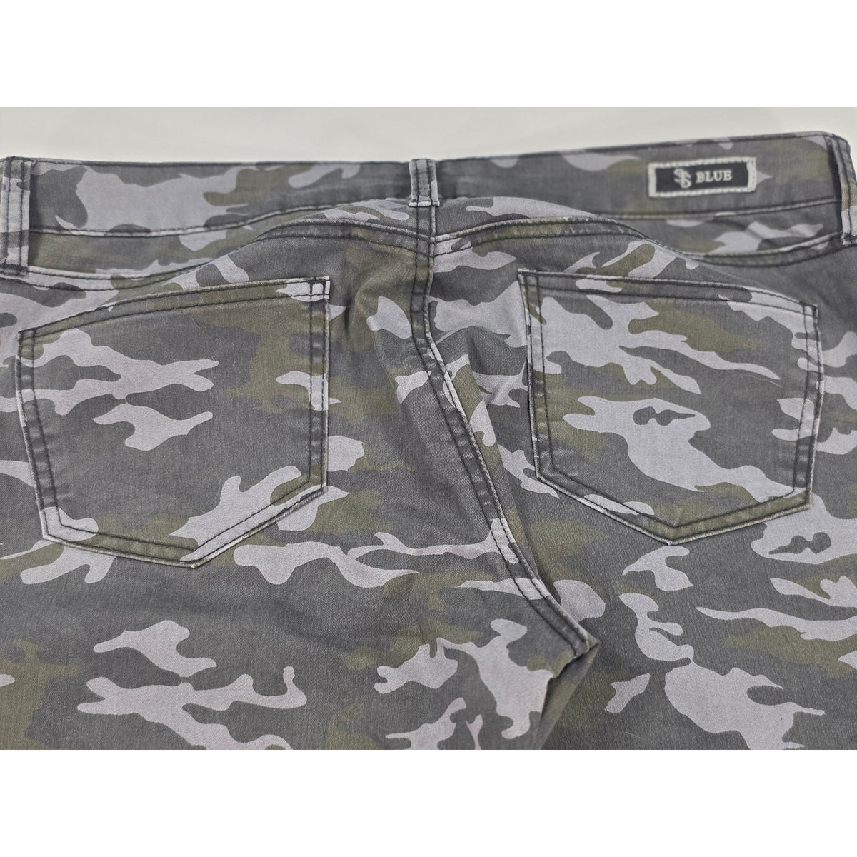 STS Blue Camo Pants Skinny Stretch Womens 13 NWT