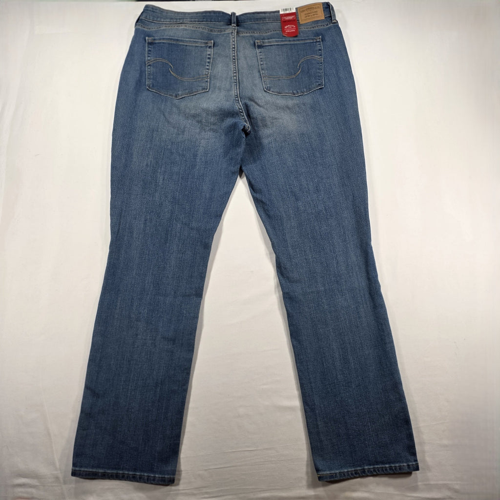 Levi Strauss Signature Women’s Mid Rise Straight Jeans NWT Size 18M 34x32