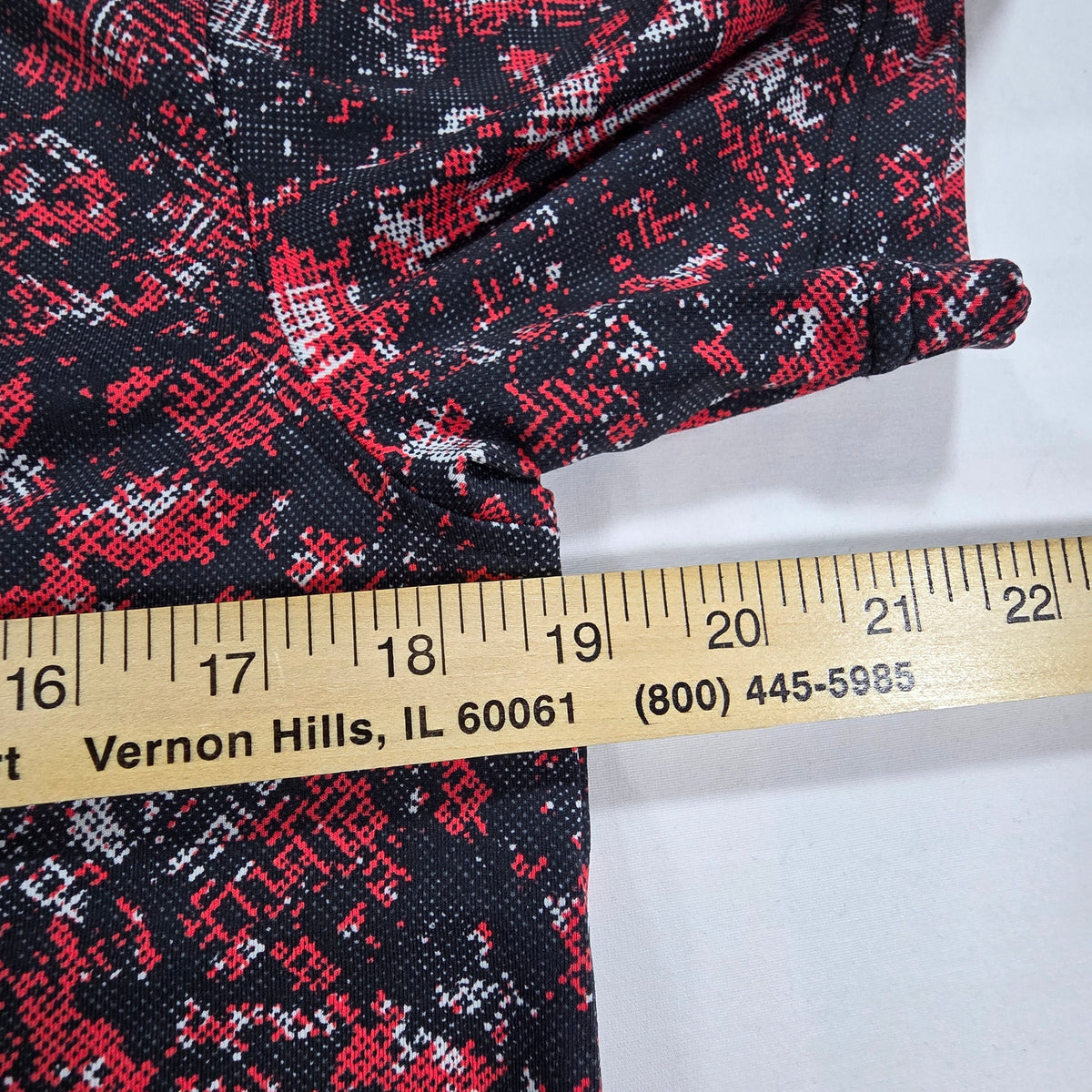 Under Armour Men’s Performance Golf Polo Red Black Pattern NWT Size S