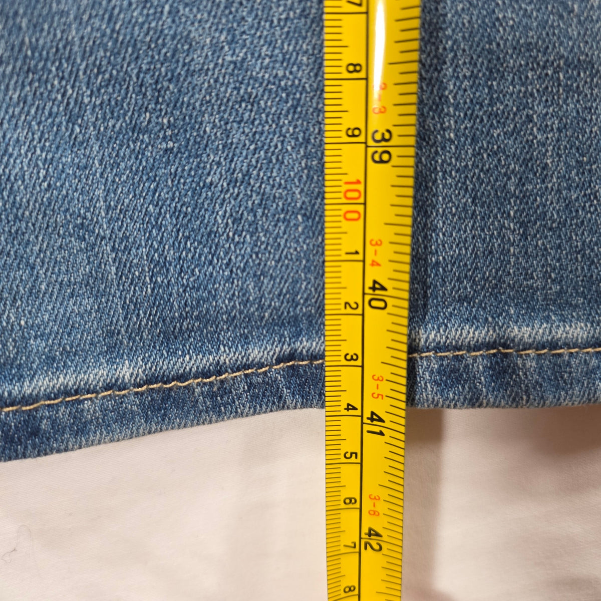 Levi Strauss Signature Women’s Mid Rise Straight Jeans NWT Size 18M 34x32