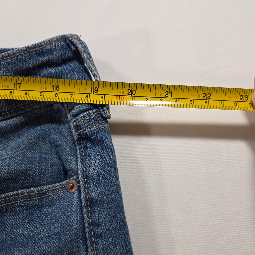 Levi Strauss Signature Women’s Mid Rise Straight Jeans NWT Size 18M 34x32