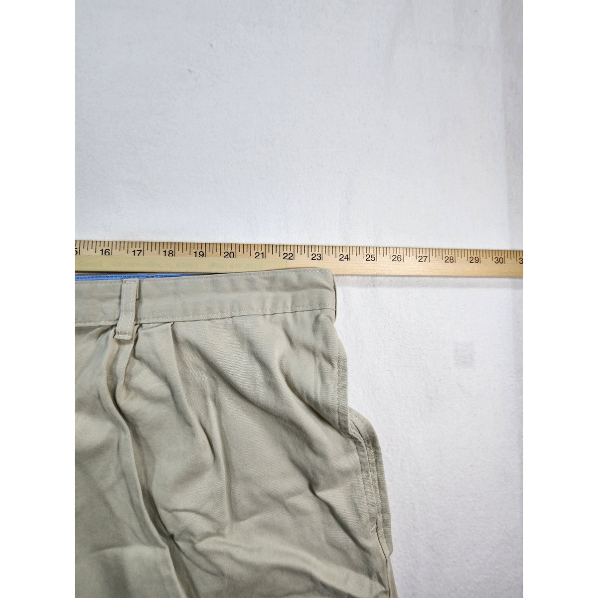 Saddlebred Men's Below the Knee Pleated Shorts Beige Size 48 NWT